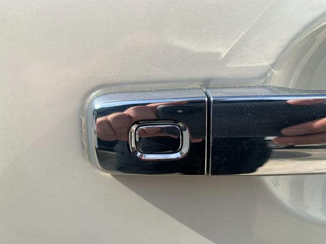 セレナ 　チェアキャブ　スロープ　車いす１名サード仕様Ｘ　電動ウインチ　電動固定装置　ナビ　フルセグＴＶ　バックカメラ　左パワースライドドア　エマージェンシーブレーキ　オートライト　ＬＥＤヘッドライト（43枚目）