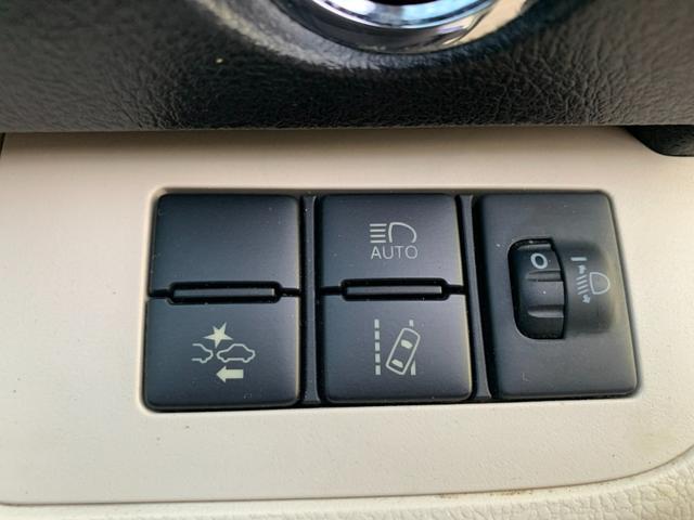 シエンタ Ｇ　車いす仕様車　タイプ１　助手席側セカンドシート付　スロープ　トヨタセーフティセンス　エマージェンシーブレーキ　レーンキープアシスト　ナビ　ＴＶ　バックカメラ　両側パワースライドドア　オートハイビーム（28枚目）