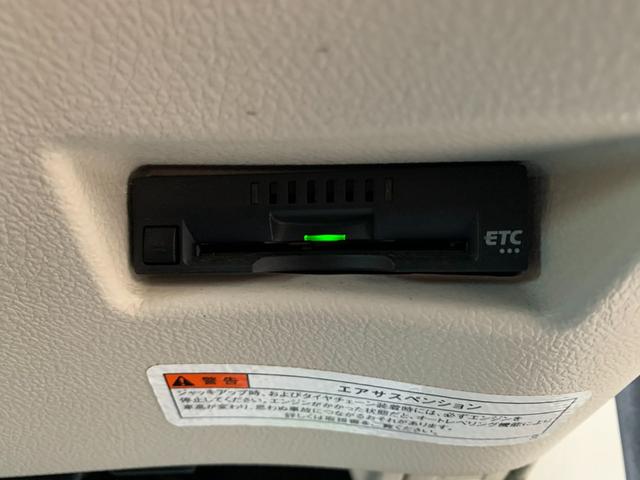 シエンタ Ｇ　車いす仕様車　タイプ１　助手席側セカンドシート付　スロープ　トヨタセーフティセンス　エマージェンシーブレーキ　レーンキープアシスト　ナビ　ＴＶ　バックカメラ　両側パワースライドドア　オートハイビーム（32枚目）