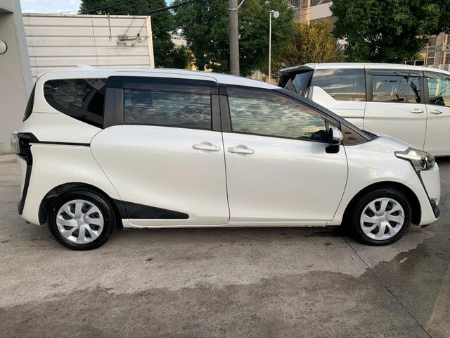 シエンタ Ｇ　車いす仕様車　タイプ１　助手席側セカンドシート付　スロープ　トヨタセーフティセンス　エマージェンシーブレーキ　レーンキープアシスト　ナビ　ＴＶ　バックカメラ　両側パワースライドドア　オートハイビーム（49枚目）