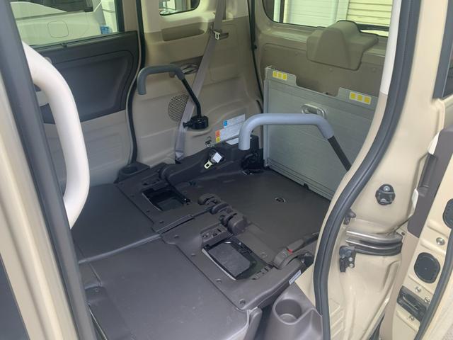 N-BOX G・スロープLターボホンダセンシング スロープ 電動ウインチ エマージェンシーブレーキ レーンキープアシスト ナビ フルセグTV バックカメラ 両側パワースライドドア パドルシフト オートライト LEDヘッドライト(4枚目)