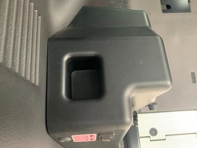 セレナ 　チェアキャブスロープ２０Ｓ　車いす１名セカンド仕様　電動ウインチ　オートロングステップ　ナビ　フルセグＴＶ　バックカメラ　左パワースライドドア　オートライト　スマートキー　ＥＴＣ（37枚目）