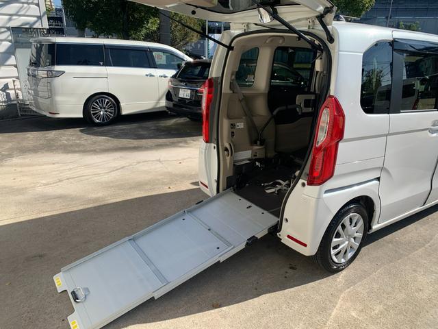 Ｎ－ＢＯＸ Ｇ・スロープＬホンダセンシング　１オーナー　電動ウインチ　エマージェンシーブレーキ　レーンキープアシスト　ディスプレイオーディオ　バックカメラ　左パワースライドドア　シートヒーター　オートライト　ＬＥＤヘッドライト（3枚目）