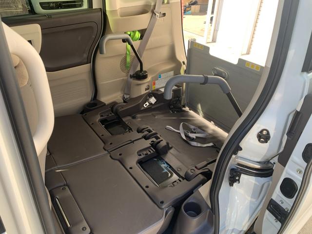Ｎ－ＢＯＸ Ｇ・スロープＬホンダセンシング　１オーナー　電動ウインチ　エマージェンシーブレーキ　レーンキープアシスト　ディスプレイオーディオ　バックカメラ　左パワースライドドア　シートヒーター　オートライト　ＬＥＤヘッドライト（6枚目）