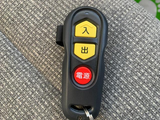 Ｎ－ＢＯＸ Ｇ・スロープＬターボホンダセンシング　電動ウインチ　スロープ　ターボ　ワンセグＴＶ　バックカメラ　両側パワースライドドア　エマージェンシーブレーキ　レーンキープアシスト　パドルシフト　スマートキー　ＬＥＤヘッドライト　オートライト（10枚目）