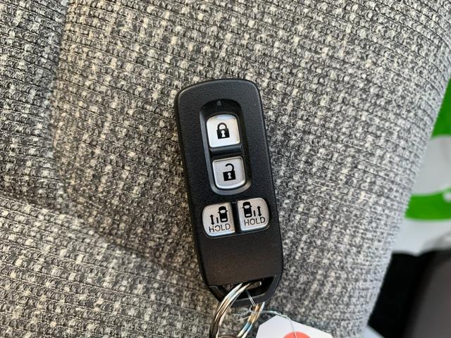 Ｎ－ＢＯＸ Ｇ・スロープＬターボホンダセンシング　電動ウインチ　スロープ　ターボ　ワンセグＴＶ　バックカメラ　両側パワースライドドア　エマージェンシーブレーキ　レーンキープアシスト　パドルシフト　スマートキー　ＬＥＤヘッドライト　オートライト（31枚目）