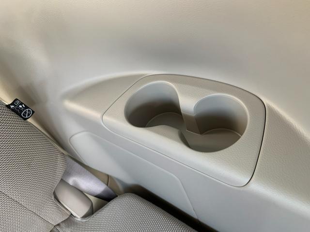 セレナ ｅ－パワー　ＸＶ　９インチナビ　フルセグＴＶ　アラウンドビューモニター　両側パワースライドドア　エマージェンシーブレーキ　レーンキープアシスト　パークアシスト　コーナーセンサー　シートヒーター　スマートキー（35枚目）