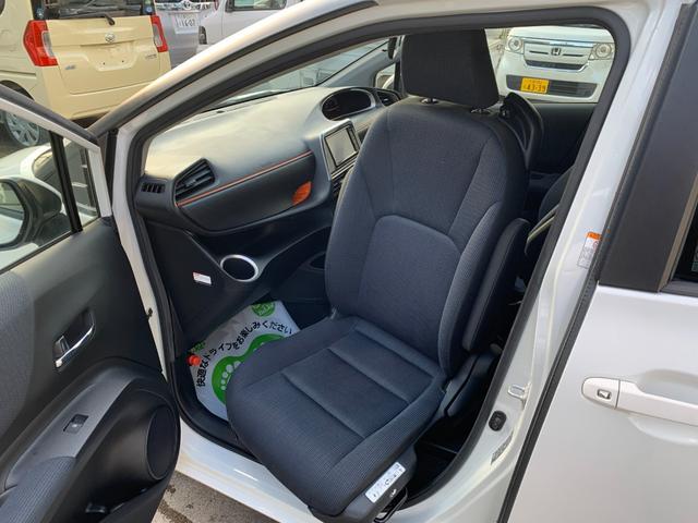 シエンタ Ｇ　車いす仕様車　スロープタイプ　タイプ３　助手席側セカンドシート付　助手席回転チルトシート　車高調整装置　電動固定装置　トヨタセーフティセンス　ナビＴＶ　バックカメラ　両側パワースライドドア（15枚目）