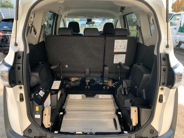 シエンタ Ｇ　車いす仕様車　スロープタイプ　タイプ３　助手席側セカンドシート付　助手席回転チルトシート　車高調整装置　電動固定装置　トヨタセーフティセンス　ナビＴＶ　バックカメラ　両側パワースライドドア（22枚目）
