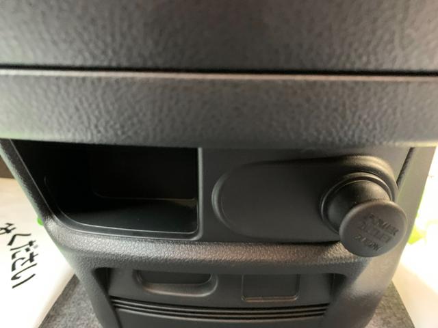 セレナ ハイウェイスターＧ　Ｓ－ＨＶアドバンスドセーフティ　８インチナビ　フルセグＴＶ　アラウンドビューモニター　両側パワースライドドア　フリップダウンモニター　踏み間違い衝突防止アシスト　コーナーセンサー　ＬＥＤヘッドライト　オートライト（40枚目）