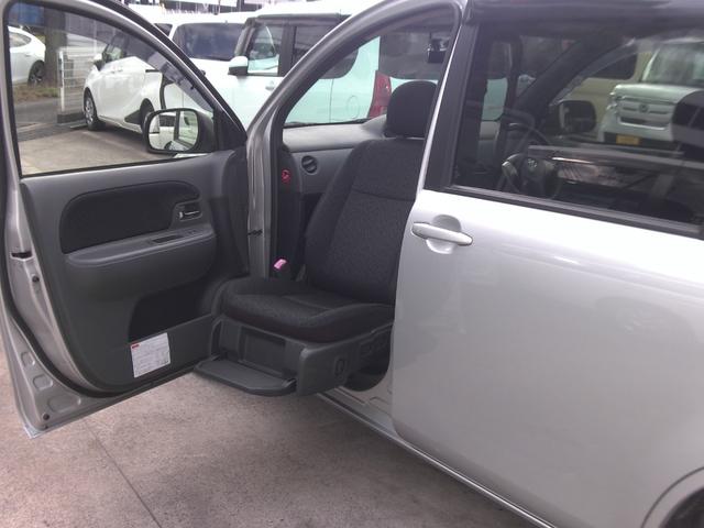 シエンタ Ｘ　Ｌパッケージ　助手席リフトアップシート車Ａタイプ　ナビ　ＴＶ　バックカメラ　左パワースライドドア　ＥＴＣ　キーレスキー　ＨＩＤヘッドライト　前後ドライブレコーダー　Ｂｌｕｅｔｏｏｔｈ（12枚目）