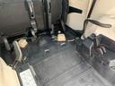 Ｇ　車いす仕様車　タイプ１　助手席側セカンドシート付　スロープ　トヨタセーフティセンス　エマージェンシーブレーキ　レーンキープアシスト　ナビ　ＴＶ　バックカメラ　両側パワースライドドア　オートハイビーム（12枚目）