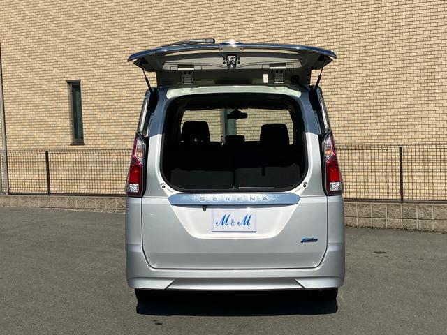 セレナ Ｘ　Ｖセレクション　メモリーナビ・バックカメラ・ＥＴＣ・両側電動スライドドア付（17枚目）