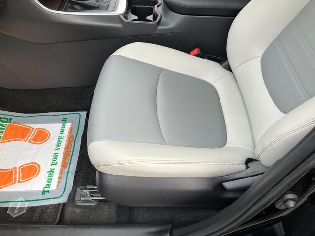 RAV4 ハイブリッドG 4WD・サンルーフ・パワーバックドア・パノラミックビューモニター・ディスプレイオーディオ・LEDヘッドランプ・フォグランプ・ETC2.0・ハンドルヒーター(8枚目)