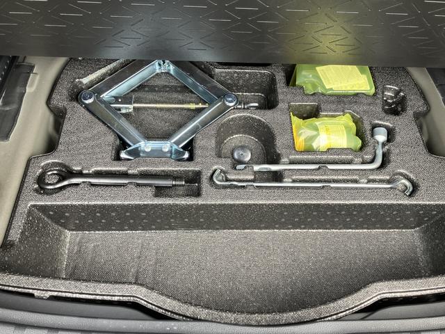 RAV4 ハイブリッドG 4WD・サンルーフ・パワーバックドア・パノラミックビューモニター・ディスプレイオーディオ・LEDヘッドランプ・フォグランプ・ETC2.0・ハンドルヒーター(37枚目)