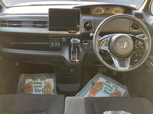 N-BOXカスタム Lターボ スタイル+ブラック 両側パワースライドドア・LEDヘッドランプ・フォグランプ・8インチナビ(VXU-195NBi)・ホンダセンシング(4枚目)