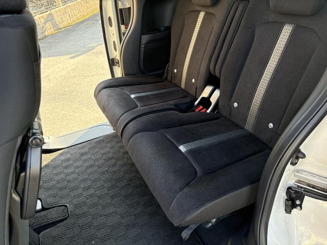 N-BOXカスタム Lターボ スタイル+ブラック 両側パワースライドドア・LEDヘッドランプ・フォグランプ・8インチナビ(VXU-195NBi)・ホンダセンシング(17枚目)