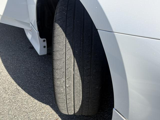 プリウス Ｓツーリングセレクション・ブラックエディション　モデリスタフルエアロ・バックカメラ・メモリーナビ・Ｂｌｕｅｔｏｏｔｈ・フルセグＴＶ・ＤＶＤ／ＣＤ再生・ＥＴＣ・コーナーセンサー・スマートキー・ＬＥＤヘッドライト・衝突被害軽減ブレーキ・シートヒーター（39枚目）