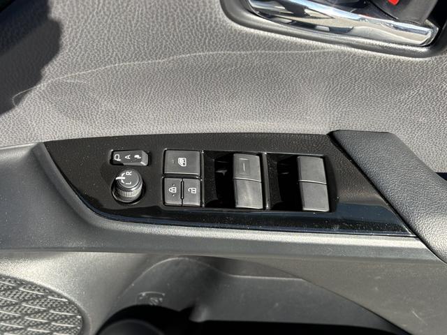 プリウス Ｓツーリングセレクション・ブラックエディション　モデリスタフルエアロ・バックカメラ・メモリーナビ・Ｂｌｕｅｔｏｏｔｈ・フルセグＴＶ・ＤＶＤ／ＣＤ再生・ＥＴＣ・コーナーセンサー・スマートキー・ＬＥＤヘッドライト・衝突被害軽減ブレーキ・シートヒーター（45枚目）