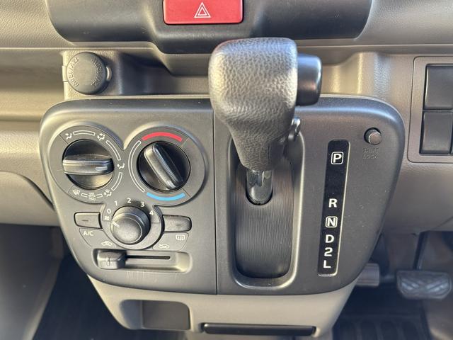 エブリイ ＰＣ　ハイルーフ・キーレスキー・パワーウィンドウ・ラジオ・プライバシーガラス・両側スライドドア・ＬＥＤヘッドライト（47枚目）