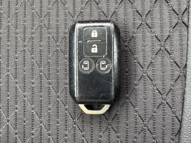 スペーシアカスタム ハイブリッドＸＳターボ　１オーナー・純正８インチメモリーナビ・Ｂｌｕｅｔｏｏｔｈ・フルセグＴＶ・ＤＶＤ／ＣＤ再生・ＥＴＣ・両側電動スライドドア・リヤセンサー・スマートキー・ＬＥＤヘッドライト・衝突被害軽減ブレーキ・純正アルミ（2枚目）