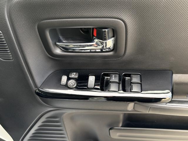 スペーシアカスタム ハイブリッドＸＳターボ　１オーナー・純正８インチメモリーナビ・Ｂｌｕｅｔｏｏｔｈ・フルセグＴＶ・ＤＶＤ／ＣＤ再生・ＥＴＣ・両側電動スライドドア・リヤセンサー・スマートキー・ＬＥＤヘッドライト・衝突被害軽減ブレーキ・純正アルミ（20枚目）