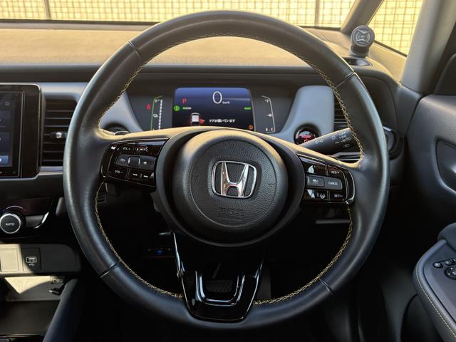 フィット e:HEV RS 純正ディスプレイオーディオ・バックカメラ・Bluetooth・ETC・前後コーナーセンサー・スマートキー・LEDヘッドライト・衝突被害軽減ブレーキ・社外アルミ・クルーズコントロール・ハイブリッド車(4枚目)