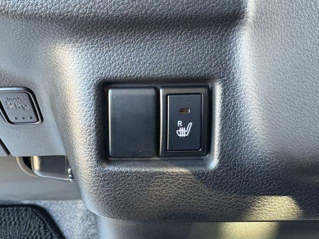 スペーシアカスタム ハイブリッドＸＳ　１オーナー・全方位カメラ・純正９インチメモリーナビ・Ｂｌｕｅｔｏｏｔｈ・フルセグＴＶ・ＤＶＤ／ＣＤ再生・ＥＴＣ・両側電動スライドドア・コーナーセンサー・スマートキー・ＬＥＤヘッドライト（13枚目）