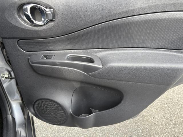 �p���[�E�B���h�E�̃X�C�b�`�ł���B�^�]�Ȃɋ��Ȃ��瑋���J���߂̃R���g���[���ł��܂���B