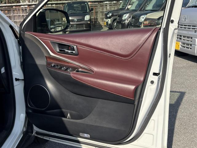 �h�A�̓������璲