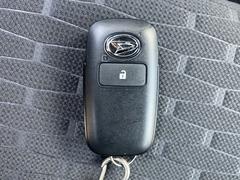 ���ޡ��ȥ��������ƥ���ץå��奨�󥸥󥹥����ȥ����ƥࡢ���󥸥��ư����ߤ��󥿥å��ǹԤ��������Υ��å��ޤǥɥ��Υ֤˿������ǥ�󥿥å����ǹԤ����Ȥ�����ޤ��� 6