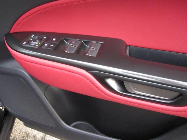 ＮＸ ＮＸ３５０ｈ　Ｆスポーツ　ムーンルーフ　デジタルミラードラレコ　赤／黒革シート　２０インチアルミ　ヘッドアップディスプレイ　３眼ＬＥＤヘッドライト　パノラミックビューモニター　ボディガラスコーティング（9枚目）