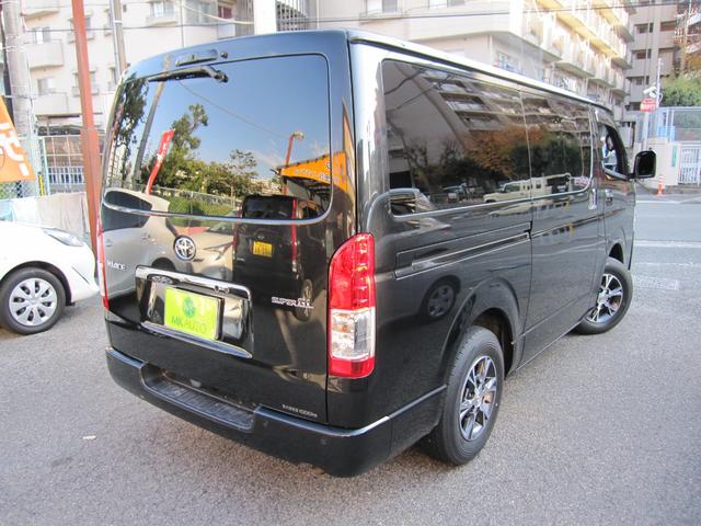 ハイエースバン スーパーGL ダークプライムII 7型 アドブルーメーター 10リッタータンク 1オーナー パブリックビューモニター4カメラ デジタルインナーミラー 純正15インチアルミ ビルトインETC ガラスフィルム DVD再生(3枚目)