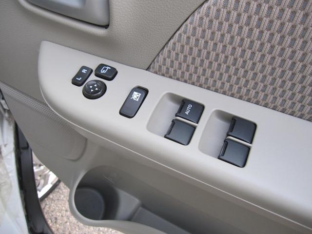 エブリイワゴン ＰＺターボスペシャル　スズキセーフティ　左右電動　電動ステップ　ＨＩＤヘッドライト　バックカメラ　Ｂｌｕｅｔｏｏｔｈ接続ナビ　デジタルミラー前後ドラレコ　スマートドアロック　アルミ　ハイルーフ（17枚目）