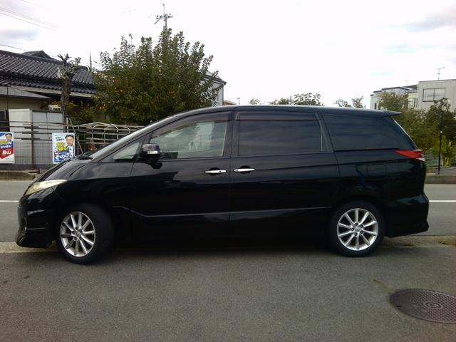 エスティマ ２．４アエラス　Ｇエディション　ナビ　地デジ　Ｂｌｕｅｔｏｏｔｈ　ＥＴＣ　バックカメラ　後席モニター　オットマン　両側電動スライドドア　ＴＲＤフロントスポイラー（8枚目）