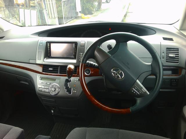 エスティマ ２．４アエラス　Ｇエディション　ナビ　地デジ　Ｂｌｕｅｔｏｏｔｈ　ＥＴＣ　バックカメラ　後席モニター　オットマン　両側電動スライドドア　ＴＲＤフロントスポイラー（10枚目）