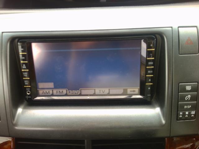 エスティマ ２．４アエラス　Ｇエディション　ナビ　地デジ　Ｂｌｕｅｔｏｏｔｈ　ＥＴＣ　バックカメラ　後席モニター　オットマン　両側電動スライドドア　ＴＲＤフロントスポイラー（11枚目）
