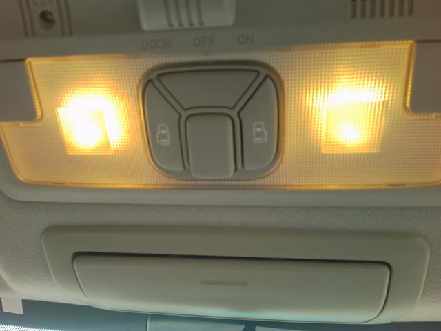 エスティマ ２．４アエラス　Ｇエディション　ナビ　地デジ　Ｂｌｕｅｔｏｏｔｈ　ＥＴＣ　バックカメラ　後席モニター　オットマン　両側電動スライドドア　ＴＲＤフロントスポイラー（14枚目）