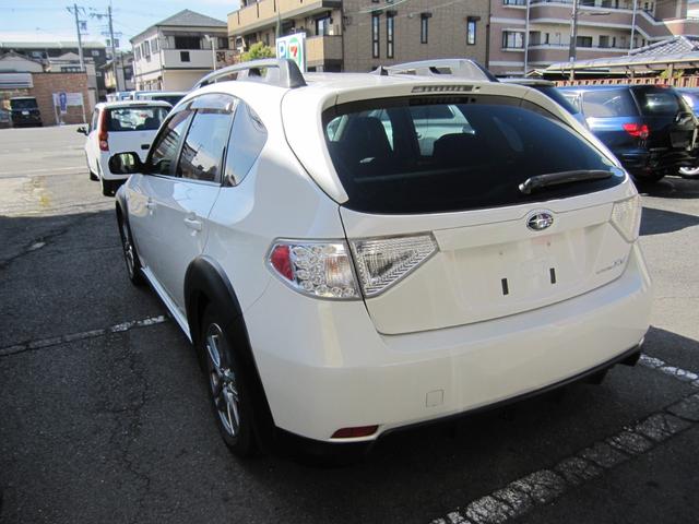 ＸＶ １．５ｉ　禁煙車　ナビ　ブルートゥース　フルセグＴＶ　ワンオーナー　ディーラー下取　純正アルミホイール　ＥＴＣ　スマートキー２個（9枚目）