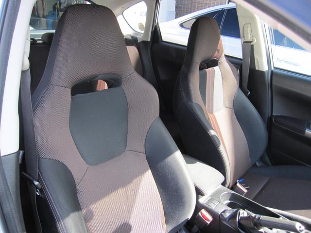 ＸＶ １．５ｉ　禁煙車　ナビ　ブルートゥース　フルセグＴＶ　ワンオーナー　ディーラー下取　純正アルミホイール　ＥＴＣ　スマートキー２個（20枚目）