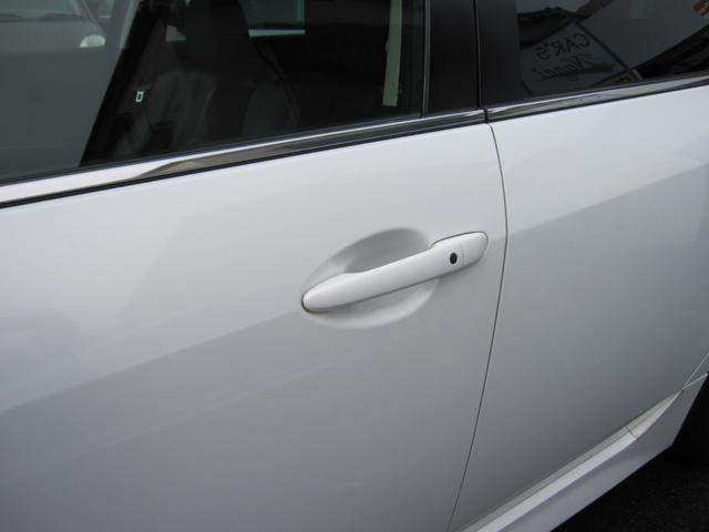 アテンザスポーツワゴン ２５ＥＸ　革シート　禁煙車　ナビ　ＴＶ　ＥＴＣ　前後ドラレコ　プッシュスタート　純正アルミ　ルーフレール　２５００ＣＣ　後席フルフラット（64枚目）