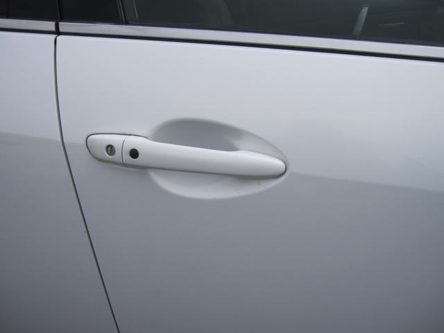 アテンザスポーツワゴン ２５ＥＸ　革シート　禁煙車　ナビ　ＴＶ　ＥＴＣ　前後ドラレコ　プッシュスタート　純正アルミ　ルーフレール　２５００ＣＣ　後席フルフラット（66枚目）