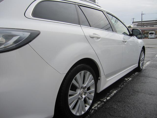 アテンザスポーツワゴン ２５ＥＸ　革シート　禁煙車　ナビ　ＴＶ　ＥＴＣ　前後ドラレコ　プッシュスタート　純正アルミ　ルーフレール　２５００ＣＣ　後席フルフラット（69枚目）