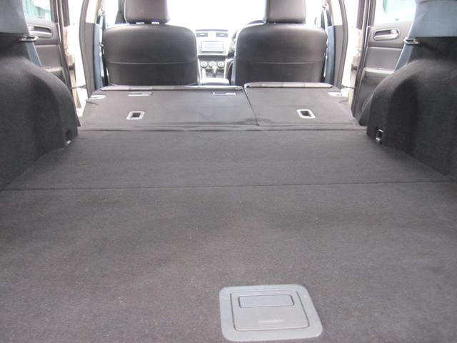 アテンザスポーツワゴン ２５ＥＸ　革シート　禁煙車　ナビ　ＴＶ　ＥＴＣ　前後ドラレコ　プッシュスタート　純正アルミ　ルーフレール　２５００ＣＣ　後席フルフラット（71枚目）