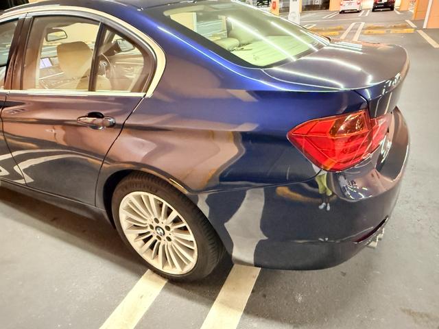 ３シリーズ ３２８ｉラグジュアリー　純正ナビ　地デジ　バックモニター　本革シート　ドライブレコーダ　前席パワーシート　コンフォートアクセス　プッシュスタート　ＥＴＣ　キセノンヘッドライト　オートクルーズコントロール　保証付（30枚目）