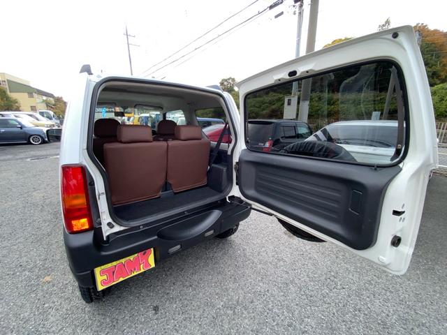 ジムニー XC 5型 新品マッドファクトリー製バグガード!新品ブロックタイヤ!新品レザー調シートカバー!新品ラジエーター!前後バンパー&フェンダーモールチッピングマットブラックペイント!ボーディーコート(23枚目)