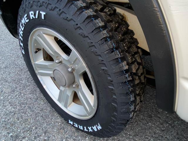 ジムニー XC 5型 新品マッドファクトリー製バグガード!新品ブロックタイヤ!新品レザー調シートカバー!新品ラジエーター!前後バンパー&フェンダーモールチッピングマットブラックペイント!ボーディーコート(35枚目)