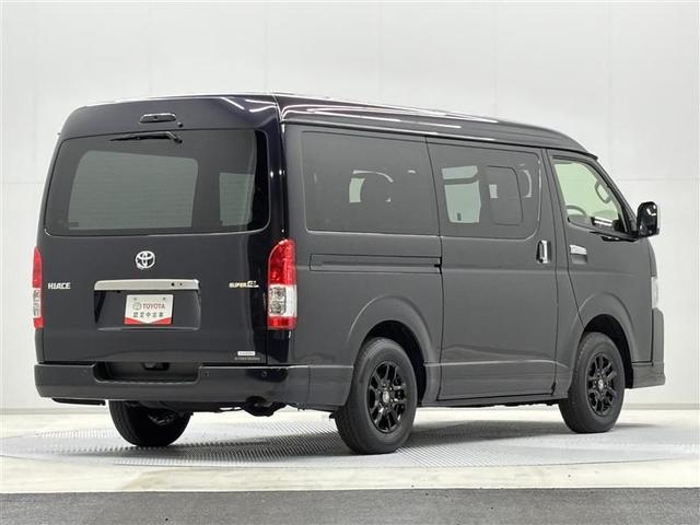 ハイエースバン スーパーＧＬ　ダークプライムＩＩ　４ＷＤ　ワンセグ　メモリーナビ　ミュージックプレイヤー接続可　バックカメラ　衝突被害軽減システム　ＥＴＣ　ＬＥＤヘッドランプ（3枚目）