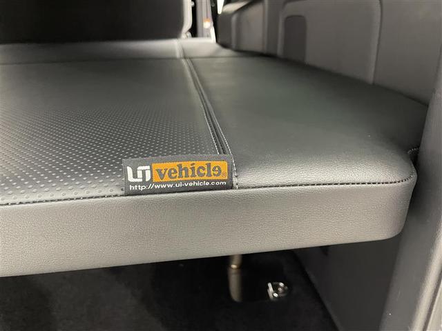ハイエースバン スーパーＧＬ　ダークプライムＩＩ　４ＷＤ　ワンセグ　メモリーナビ　ミュージックプレイヤー接続可　バックカメラ　衝突被害軽減システム　ＥＴＣ　ＬＥＤヘッドランプ（30枚目）