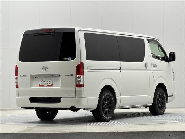 ハイエースバン スーパーＧＬ　ダークプライムＩＩ　４ＷＤ　フルセグ　メモリーナビ　ＤＶＤ再生　ミュージックプレイヤー接続可　バックカメラ　衝突被害軽減システム　ＥＴＣ　ＬＥＤヘッドランプ　ワンオーナー　ディーゼル（3枚目）